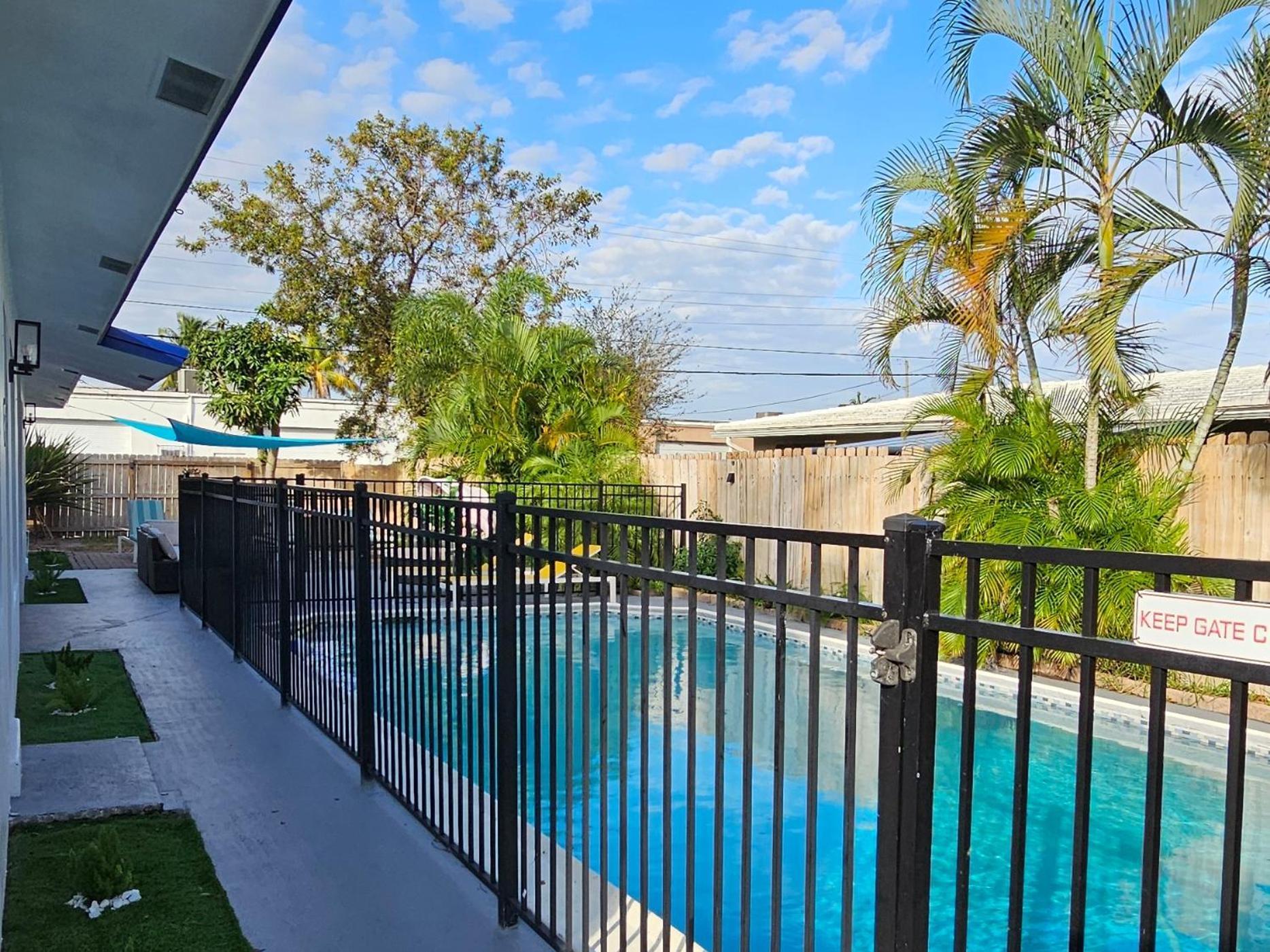 Coastal Haven: Family-Friendly House with Pool Near Beaches Fort Lauderdale Exterior photo