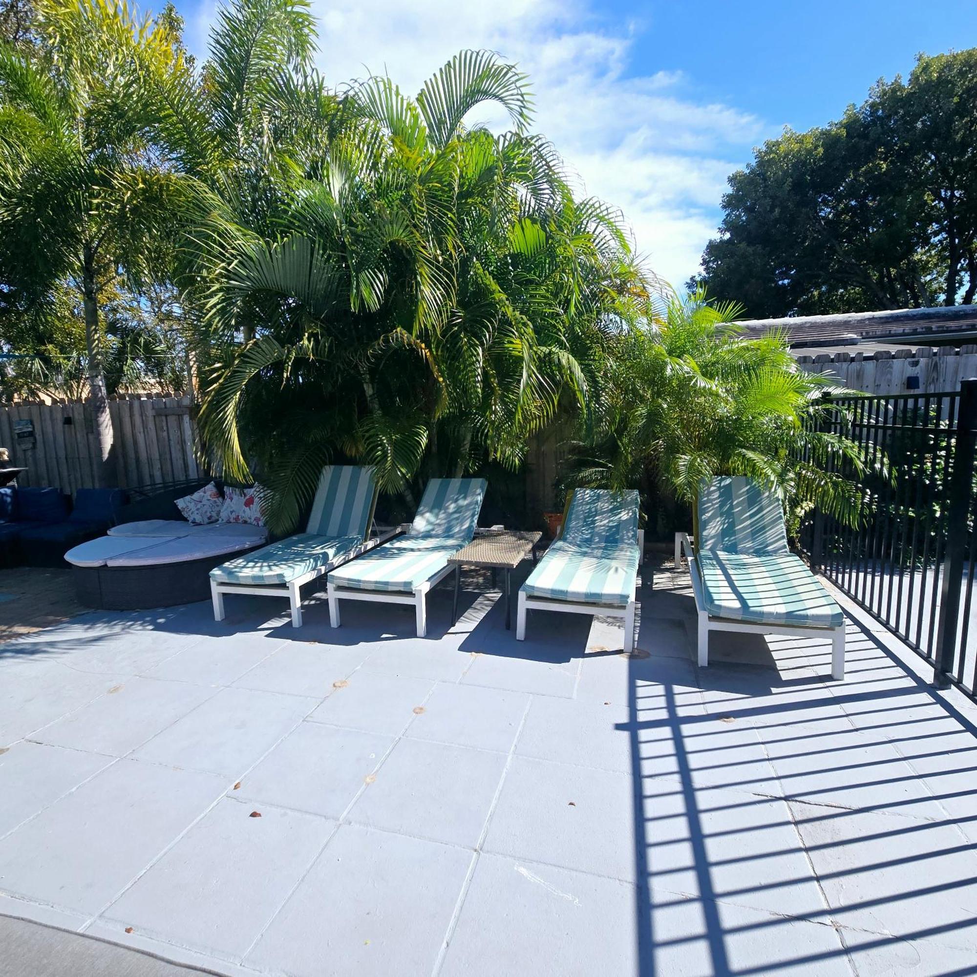 Coastal Haven: Family-Friendly House with Pool Near Beaches Fort Lauderdale Exterior photo