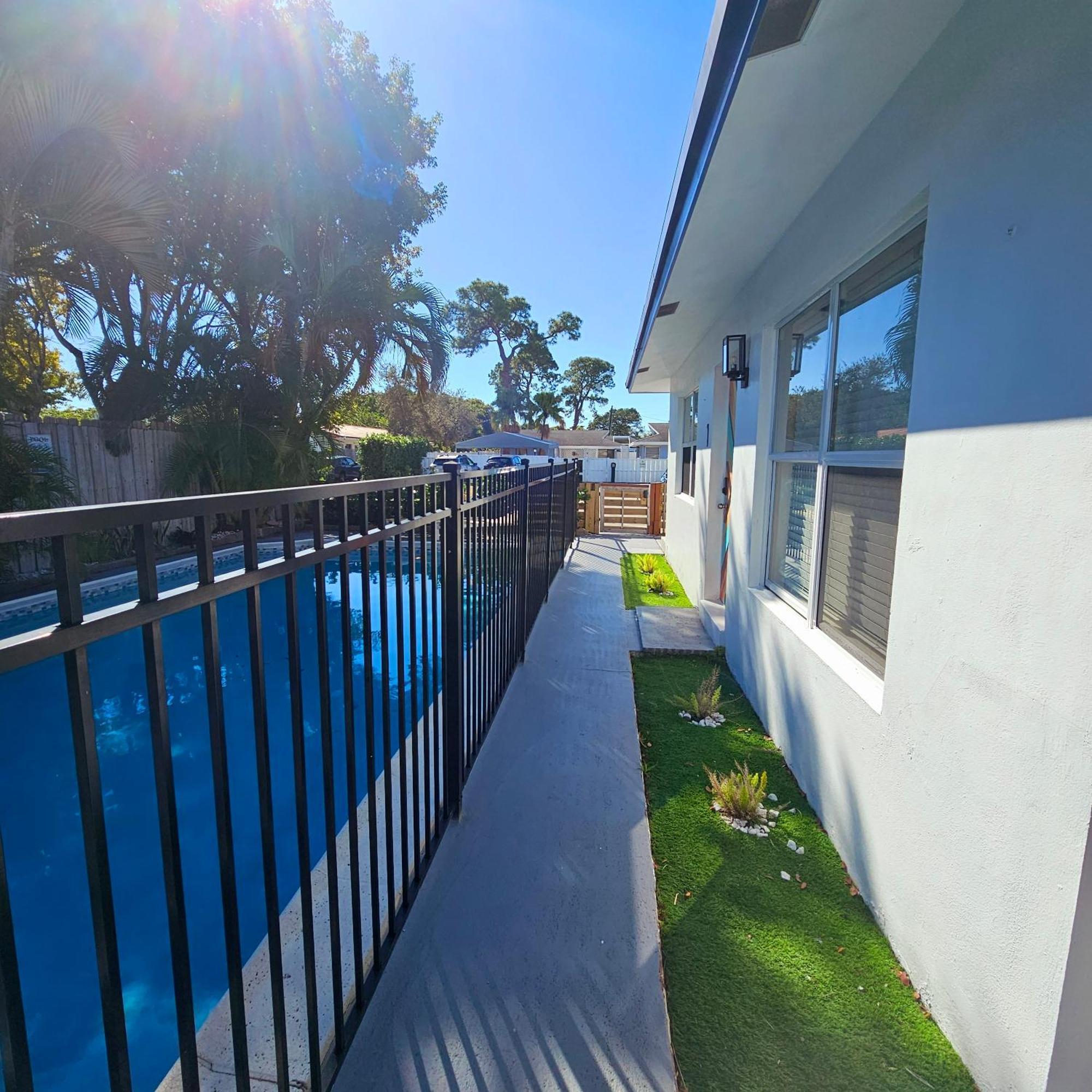 Coastal Haven: Family-Friendly House with Pool Near Beaches Fort Lauderdale Exterior photo