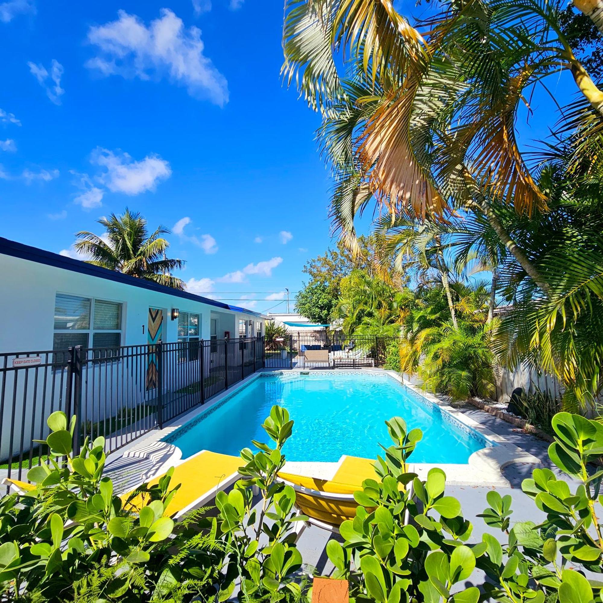 Coastal Haven: Family-Friendly House with Pool Near Beaches Fort Lauderdale Exterior photo