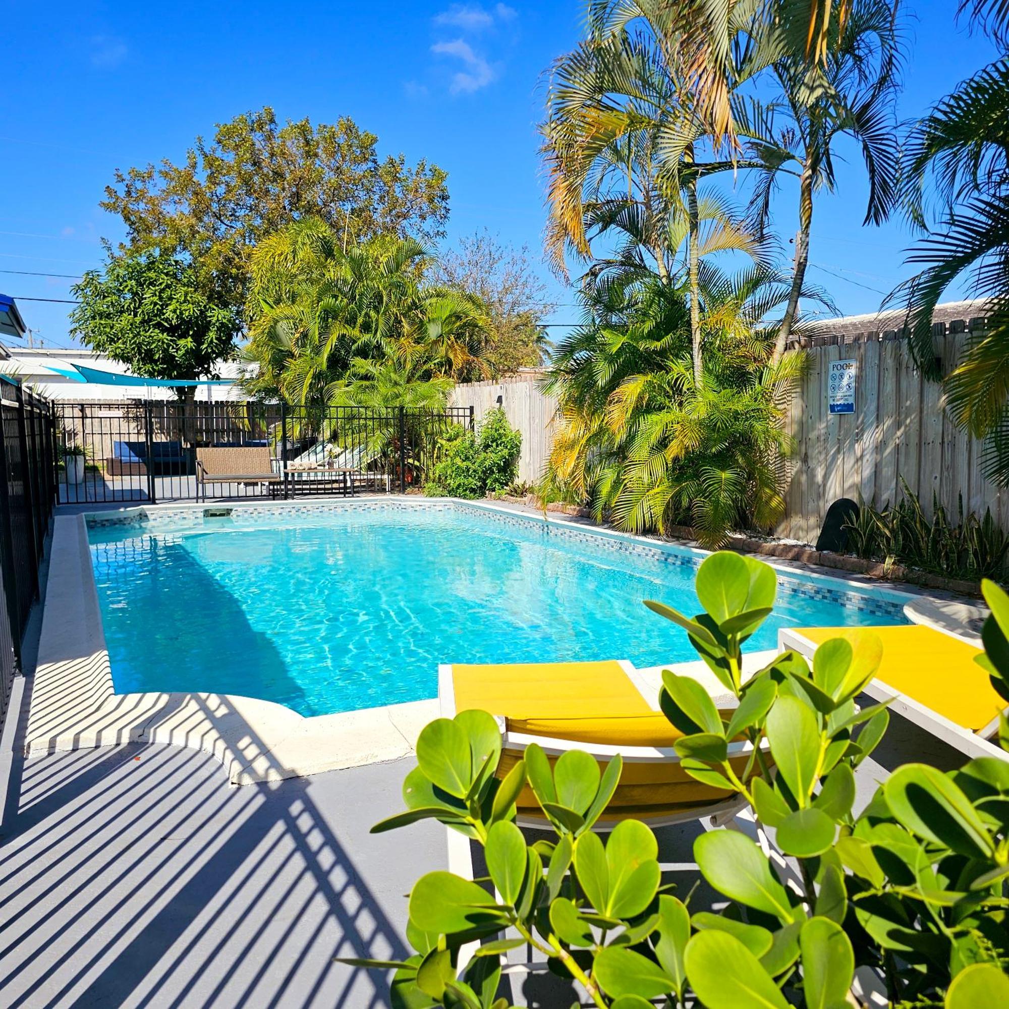 Coastal Haven: Family-Friendly House with Pool Near Beaches Fort Lauderdale Exterior photo